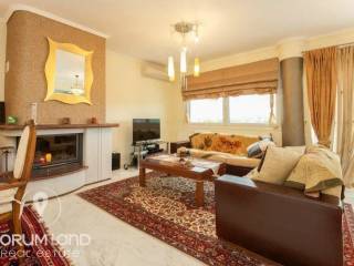 Forumland Real Estate, Καθιστικό