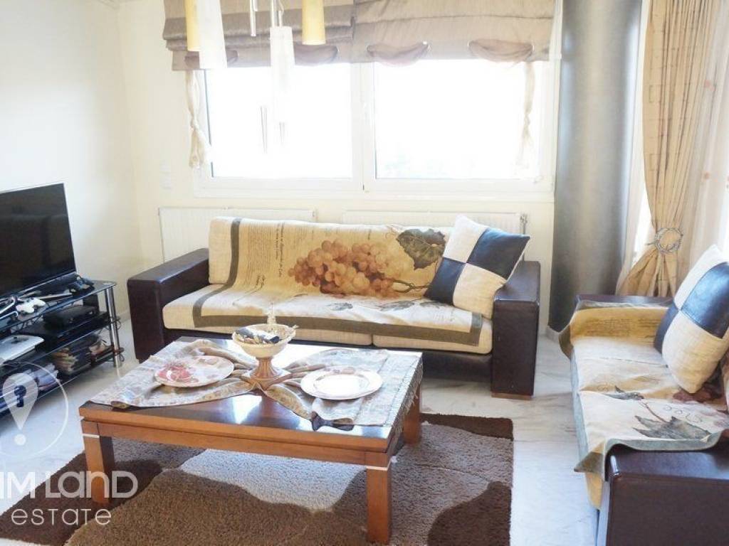 Forumland Real Estate, Καθιστικό