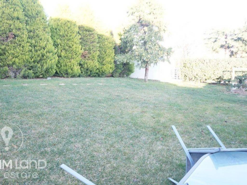 Forumland Real Estate, Ιδιωτικός κήπος