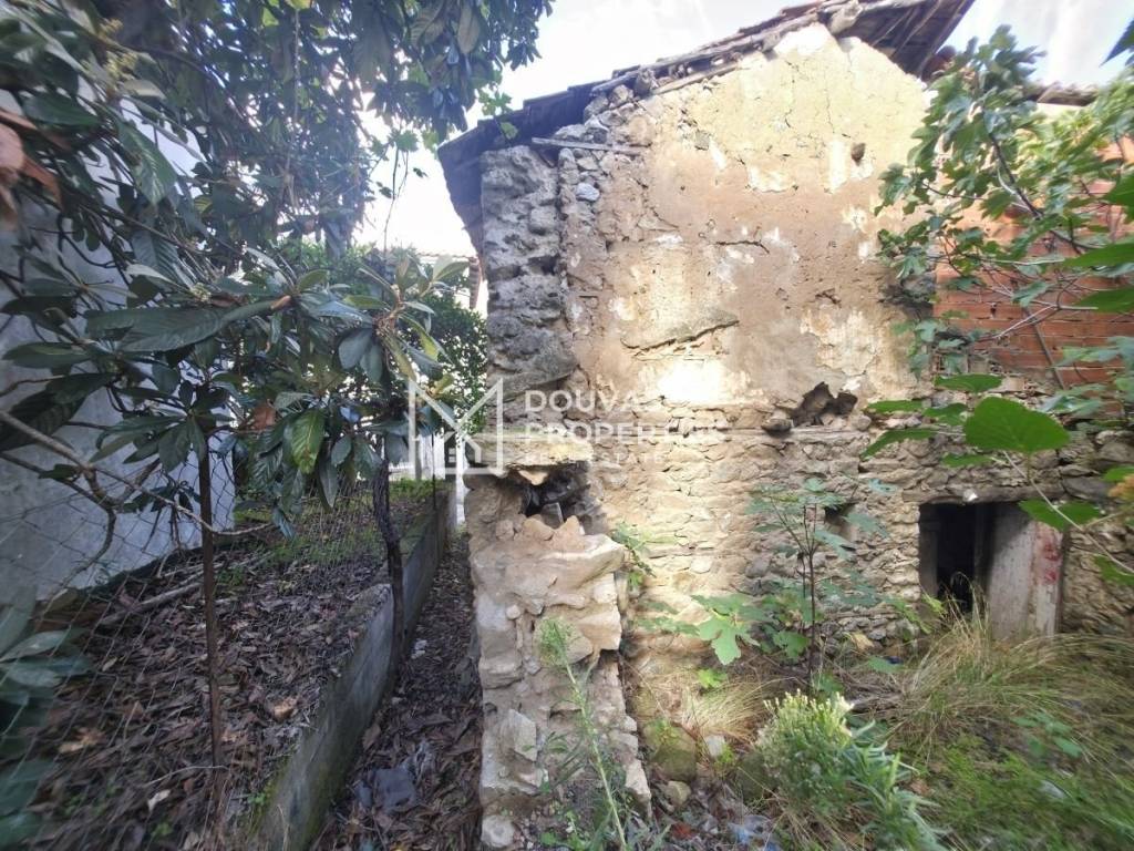 Θέα από μπαλκόνι,douvasproperties.com,+306986536367,traditio