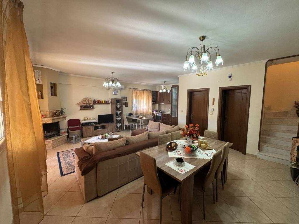 Saloni,koyzina,mpanio,apotheke