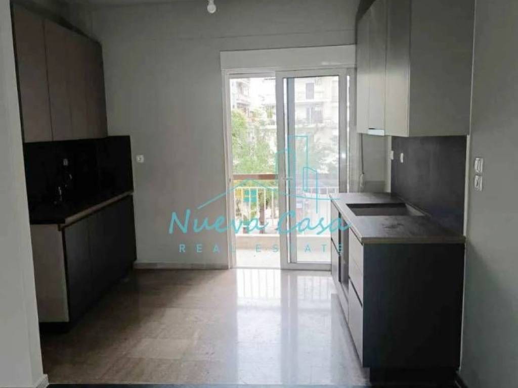 Σαλοκουζίνα