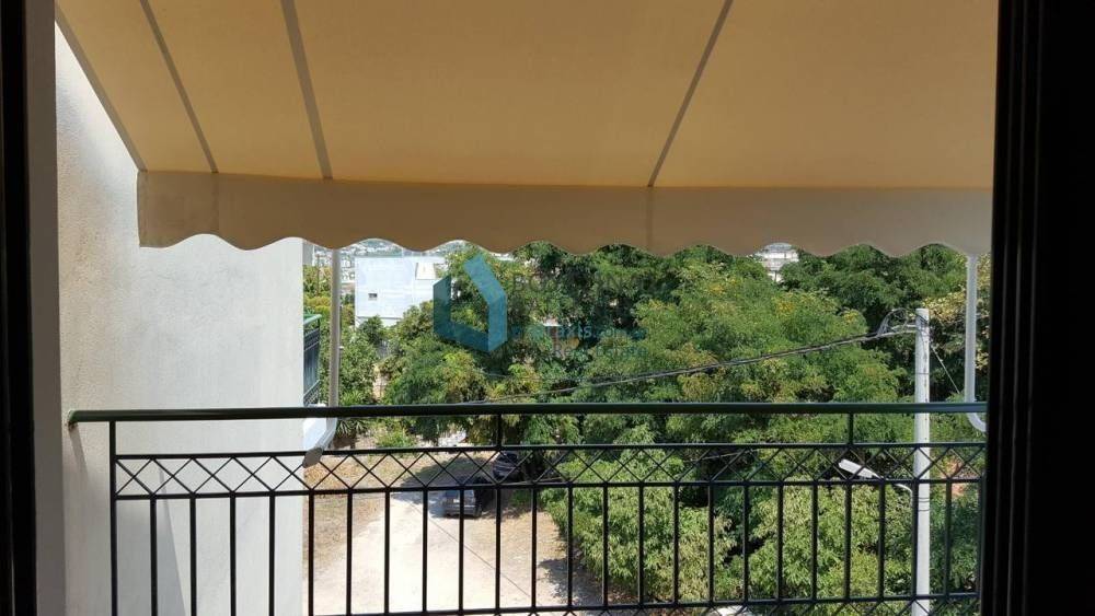 Θέα απο μπαλκόνι