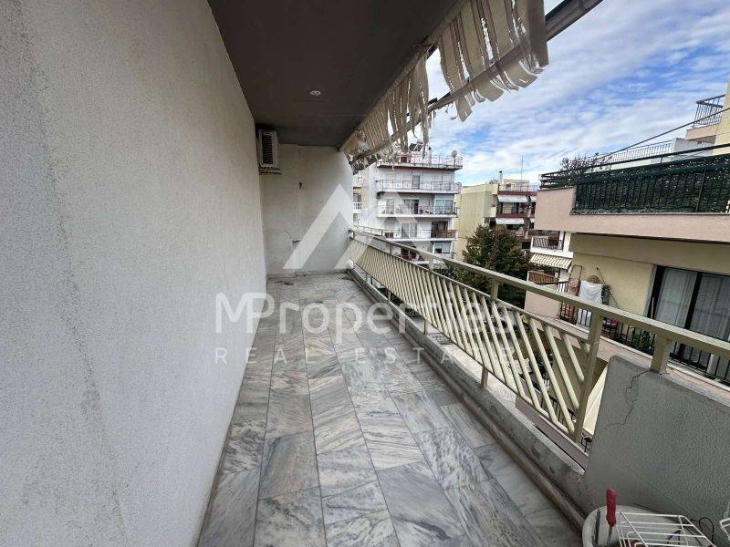 Θέα από μπαλκόνι