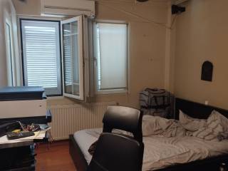 Spiti photeino, eyaero, diamperes.