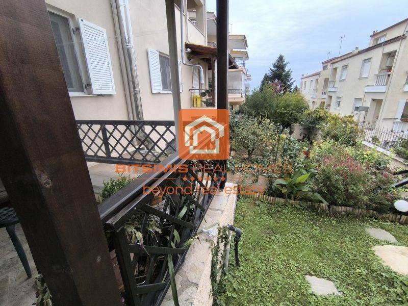 Θέα από μπαλκόνι