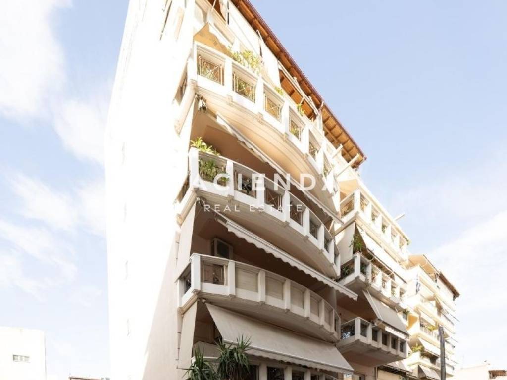 Θέα από μπαλκόνι