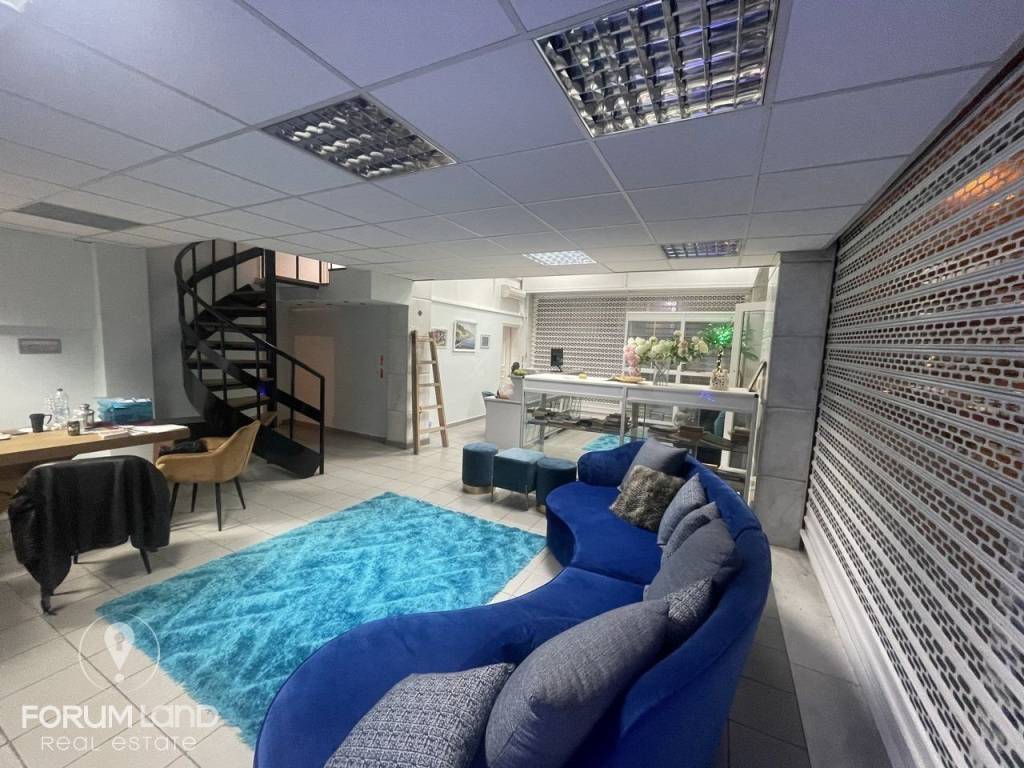 Forumland Real Estate, Ισόγειο κατάστημα