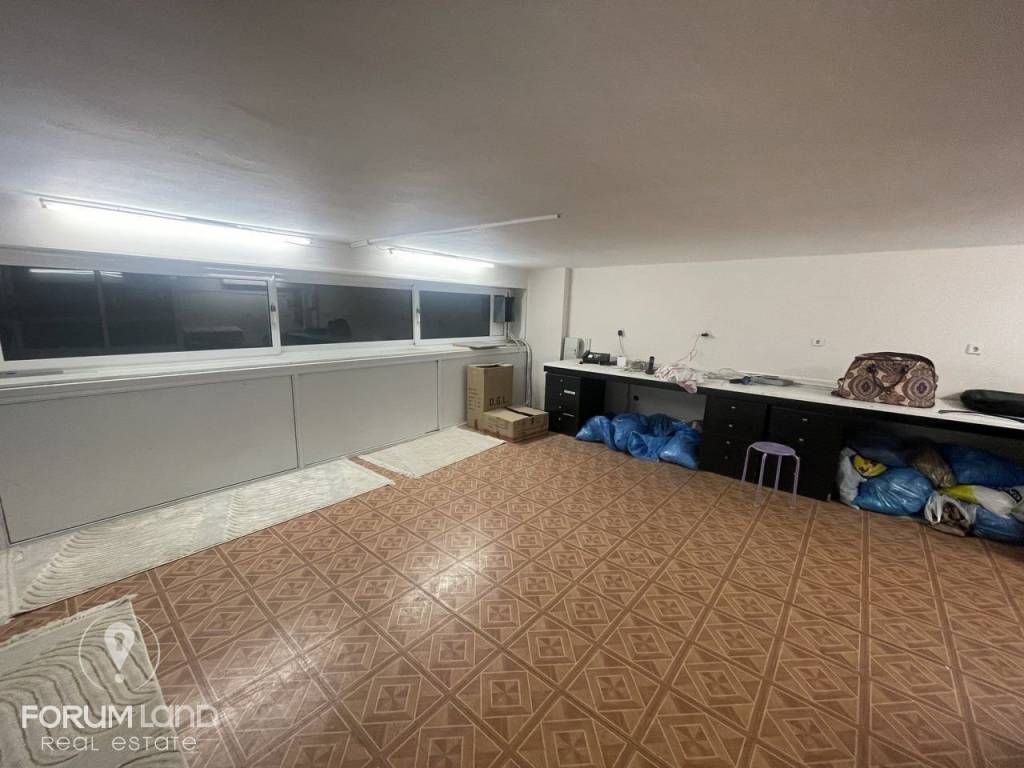 Forumland Real Estate, Πατάρι