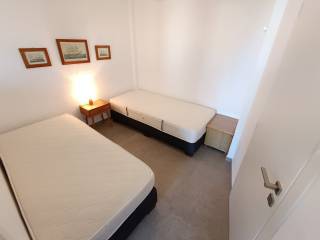 ANYPLACE MESITIKES YPERESIES