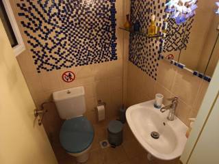 ANYPLACE MESITIKES YPERESIES