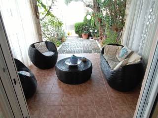 ANYPLACE MESITIKES YPERESIES