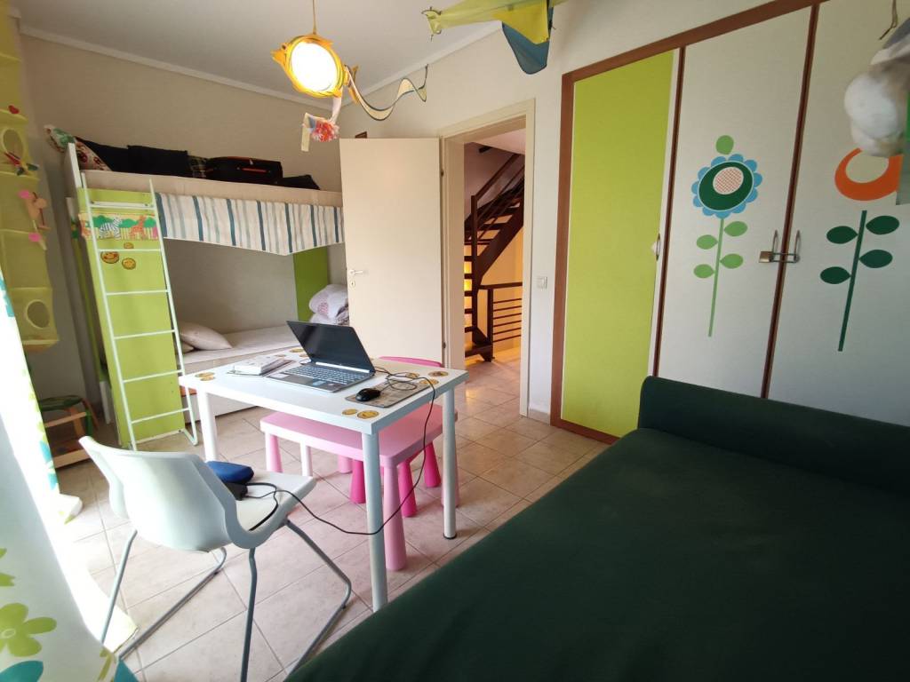 ANYPLACE ΜΕΣΙΤΙΚΕΣ ΥΠΗΡΕΣΙΕΣ