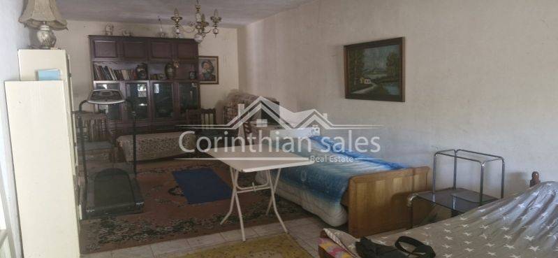 Σαλόνι,Ισόγειο