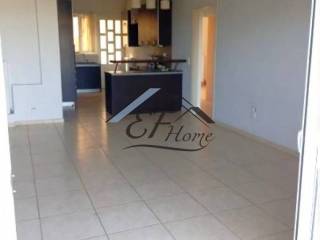 Ενιαίος χώρος κουζίνα-σαλόνι