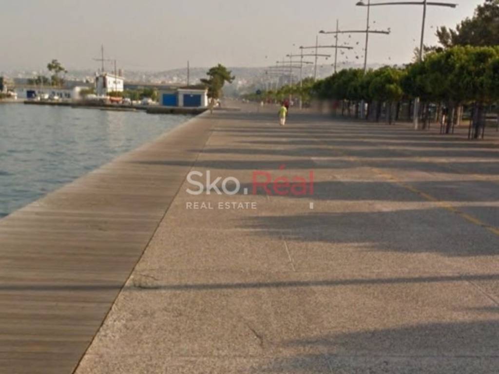 Νέα παραλία