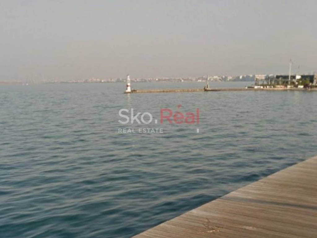 Νέα παραλία