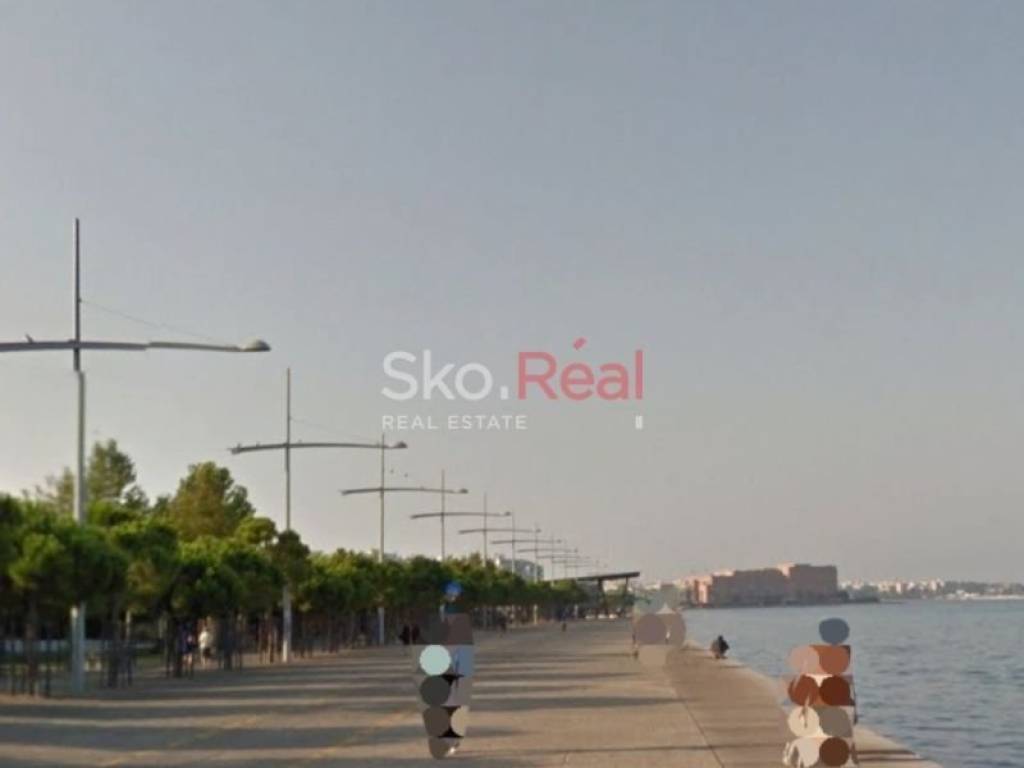 Νέα παραλία