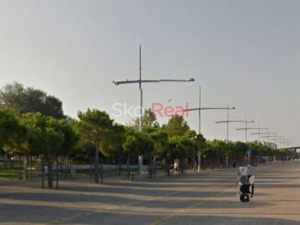 Νέα παραλία