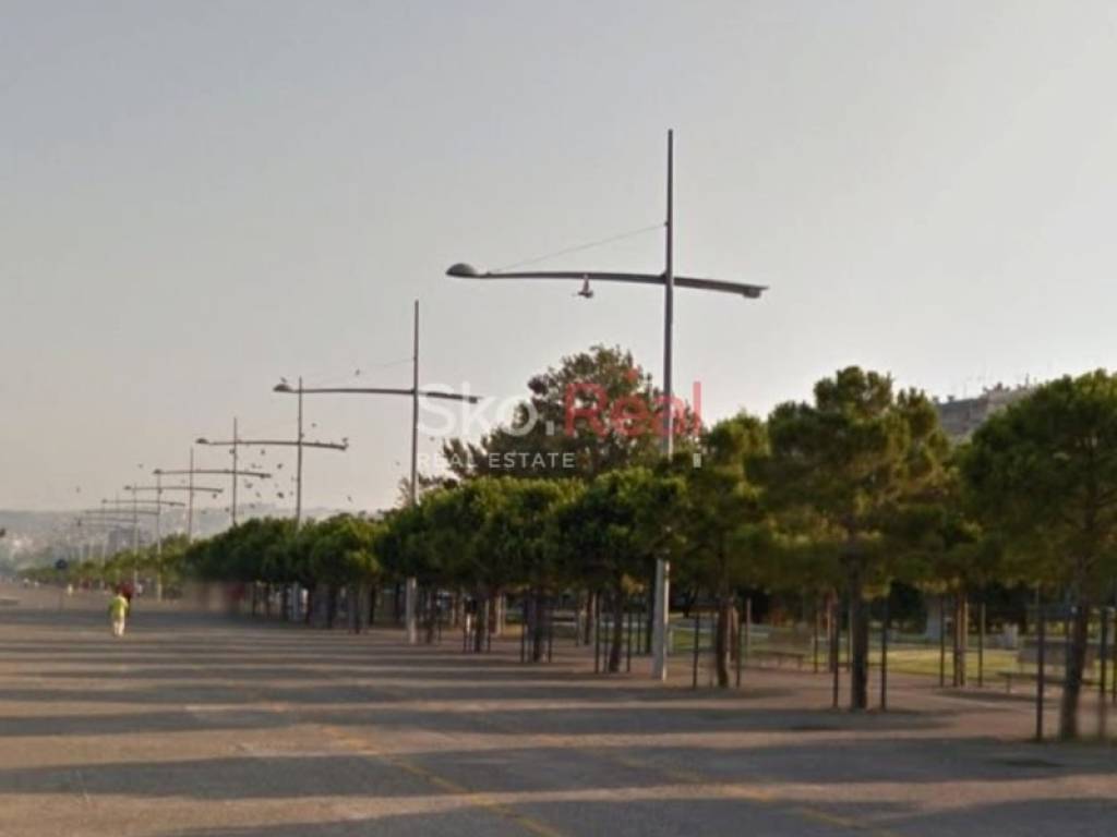 Νέα παραλία