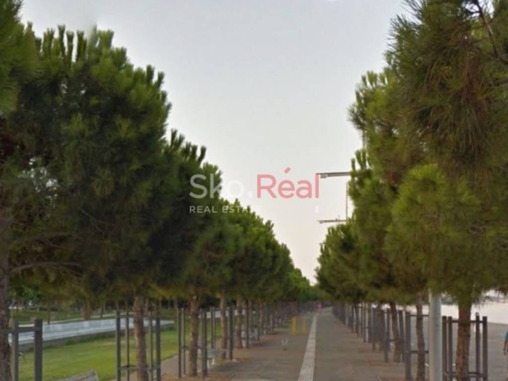 Νέα παραλία