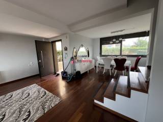 Σαλονοτραπεζαρια