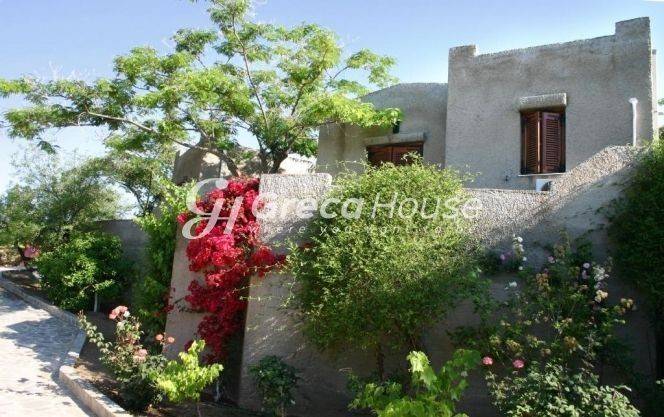 Προς Πώληση Ξενοδοχείο στην Κάρυστο δήπλα στη Θάλασσα