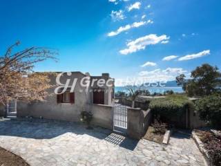 Προς Πώληση Ξενοδοχείο στην Κάρυστο δήπλα στη Θάλασσα