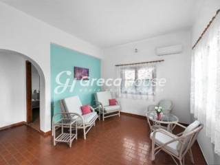 Προς Πώληση Ξενοδοχείο στην Κάρυστο δήπλα στη Θάλασσα