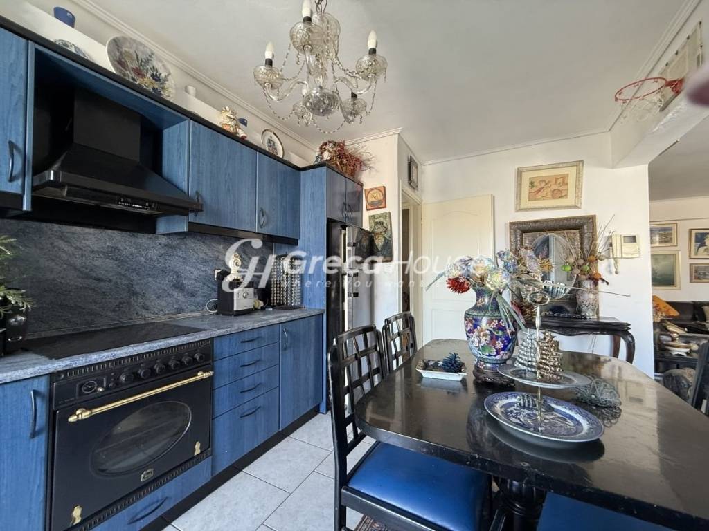 Διαμέρισμα με θέα Ακρόπολη προς πώληση Νέος Κόσμος