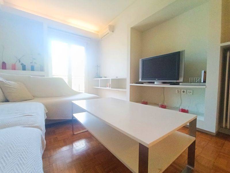 Άποψη σαλονιού / Living room view