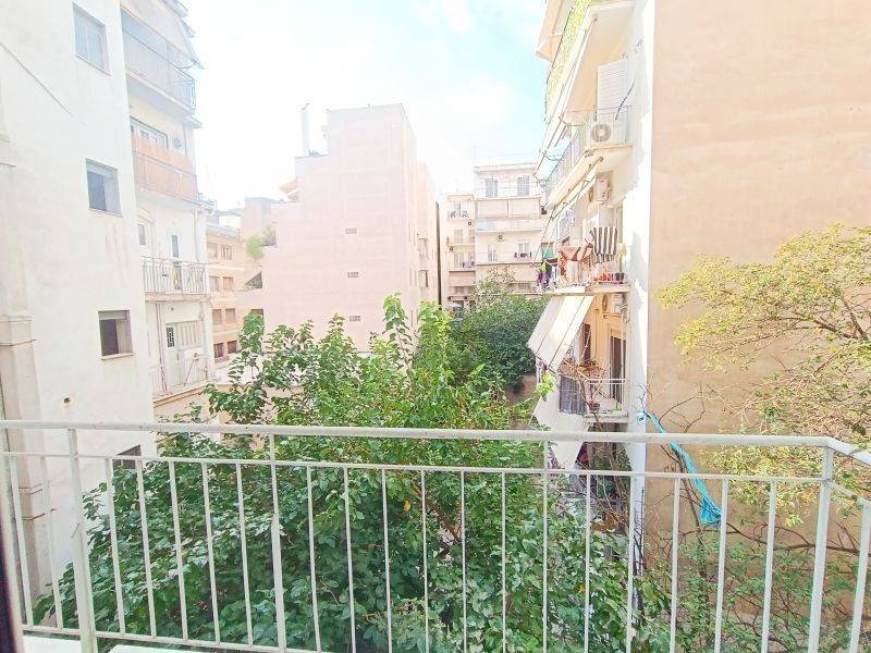 Θέα από μπαλκόνι,Εσωτερικό μπαλκόνι / Rear balcony