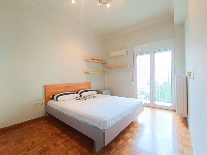 Άποψη δευτέρου υπνοδωματίου στην πίσω όψη / Second bedroom v