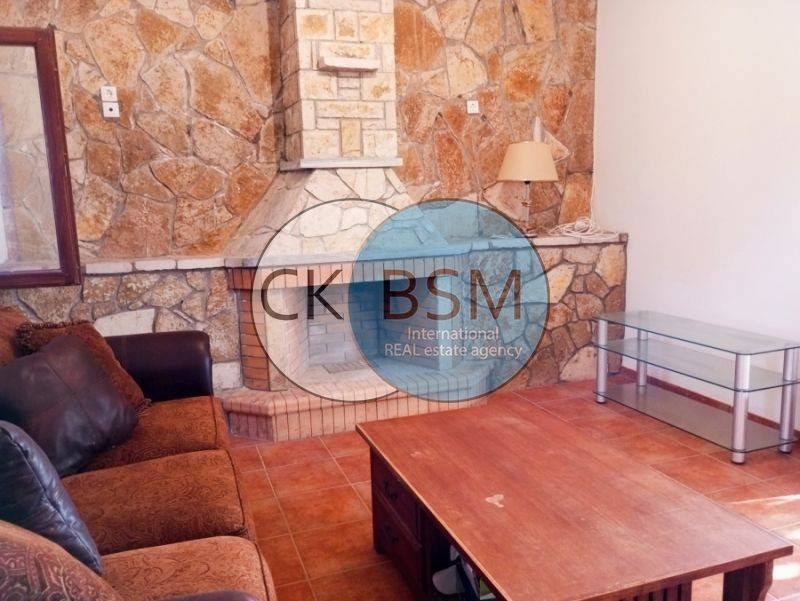 Χώροι ισογείου / Ground floor spaces