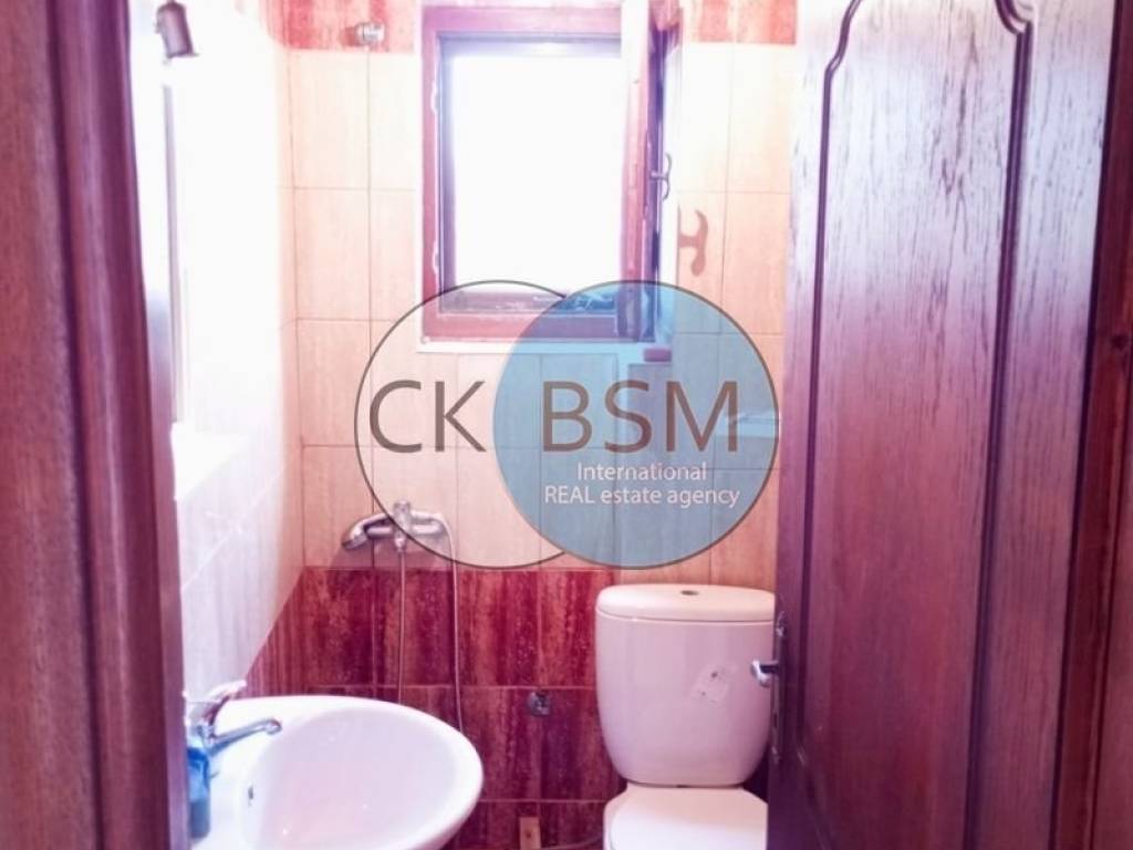 Χώροι ισογείου / Ground floor spaces