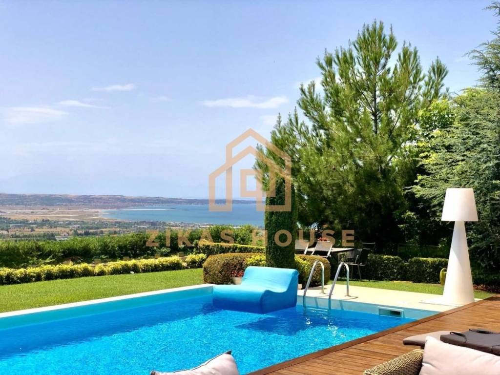 Θέα από μπαλκόνι