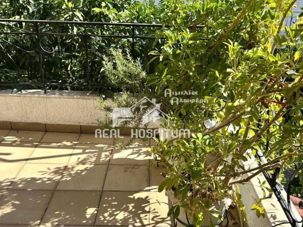 Θέα από μπαλκόνι