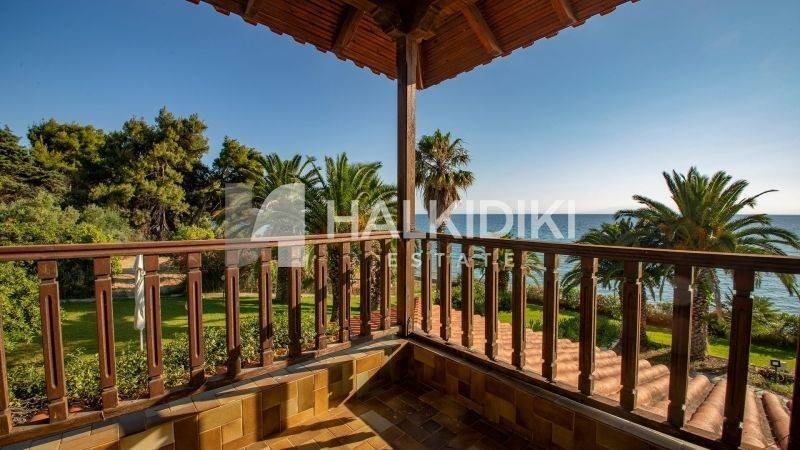 Θέα από μπαλκόνι