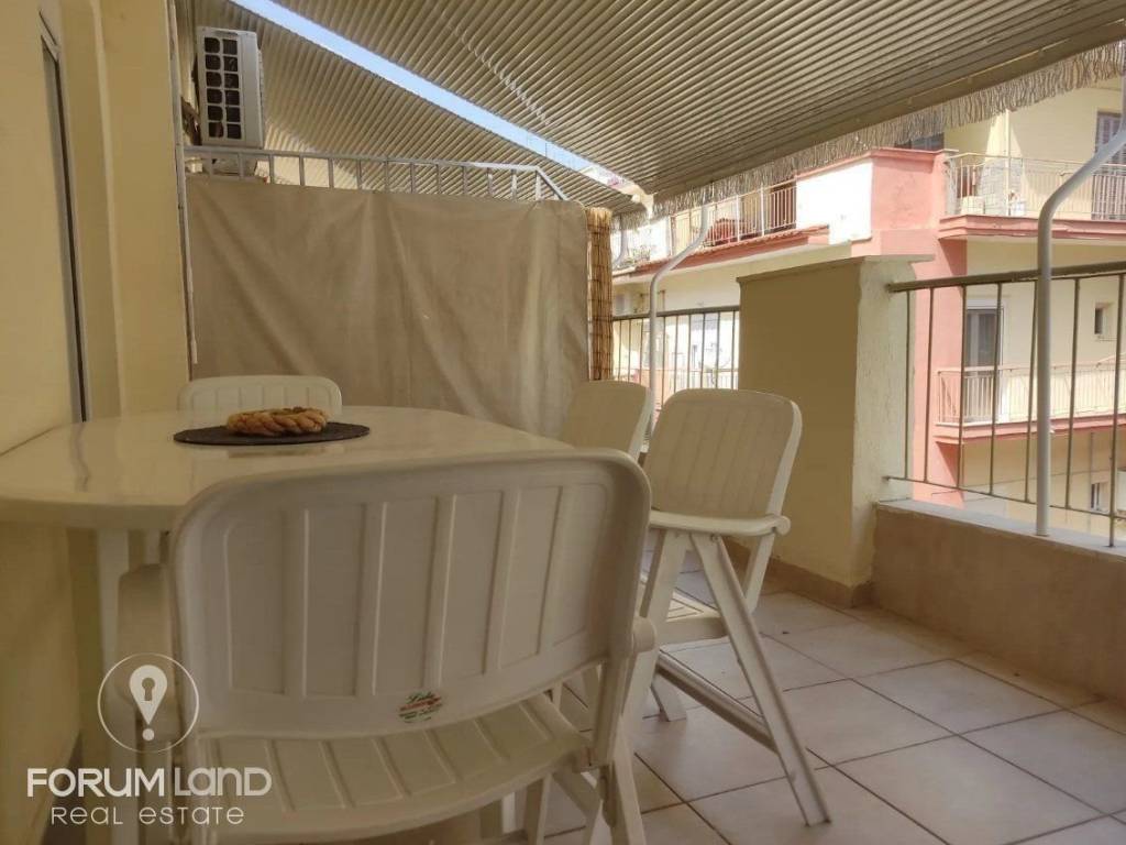 Forumland Real Estate, Μπαλκόνι