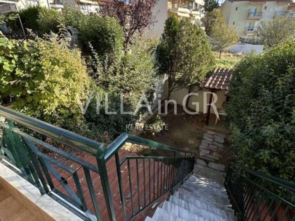 Θέα από μπαλκόνι