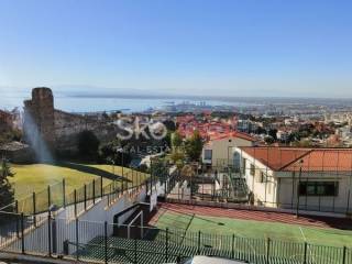 Θέα από μπαλκόνι