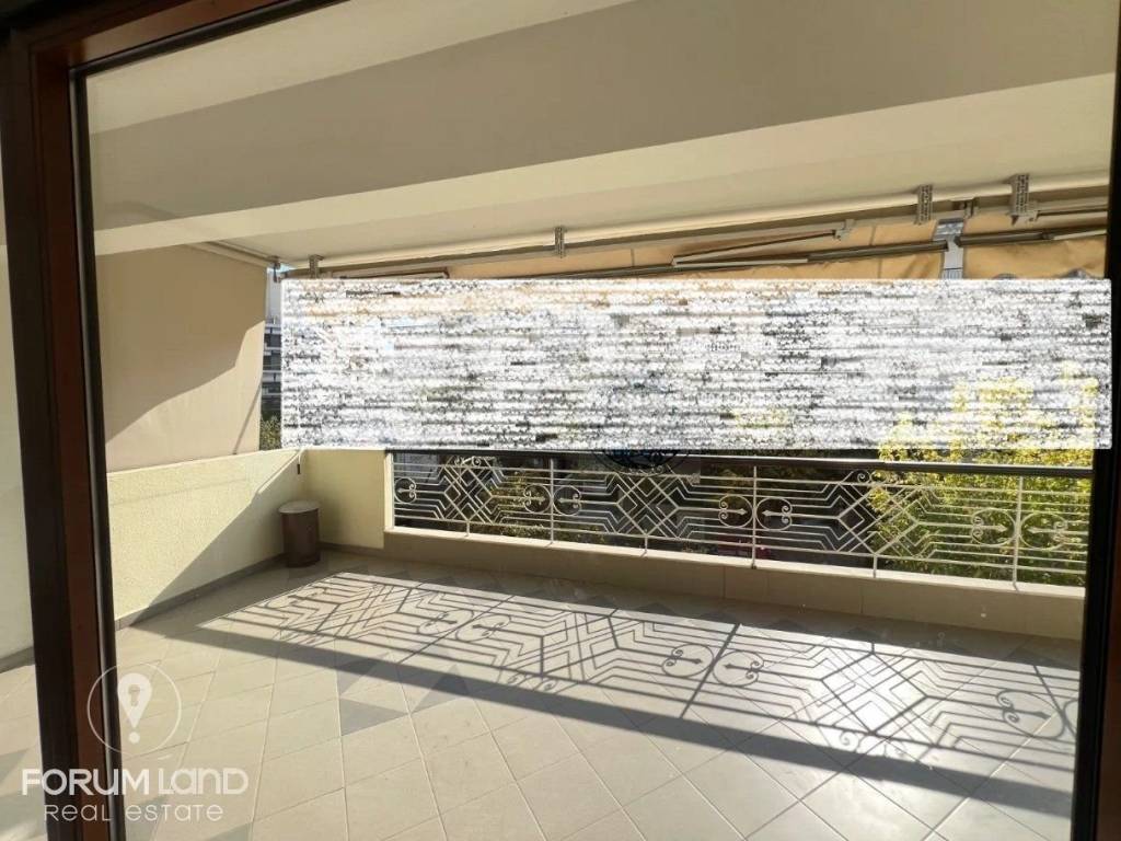 Forumland Real Estate, Βεράντες