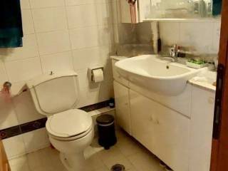 Forumland Real Estate, Μπάνιο