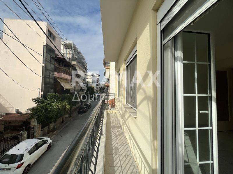 Μπαλκόνι στην Ισίδωρου