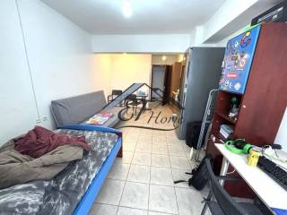 Ενιαίος χώρος σαλόνι-υπνοδωμάτιο