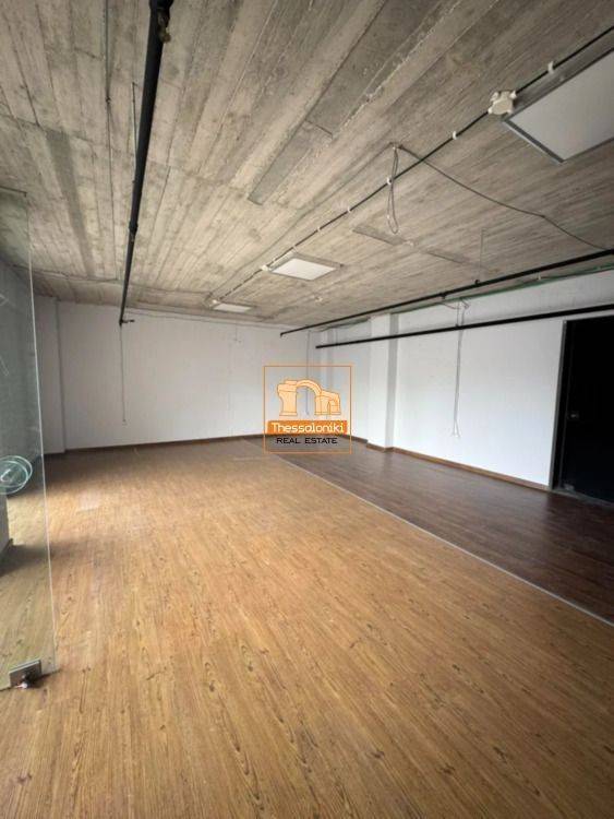 ΒΙ. ΠΑ. Ωραιοκάστρου, Κατάστημα, 173 τ.μ.