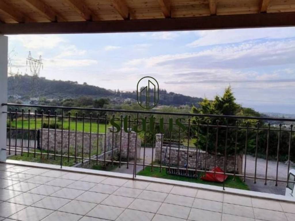 Θέα απο μπαλκόνι