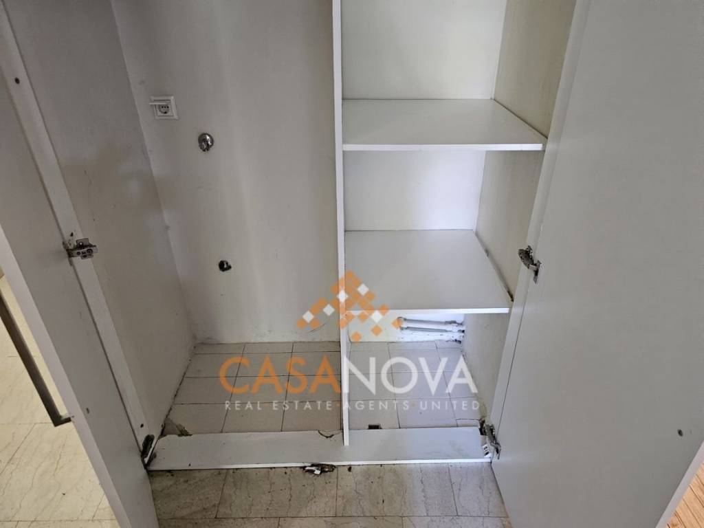 Εντοιχισμένη Ντουλάπα