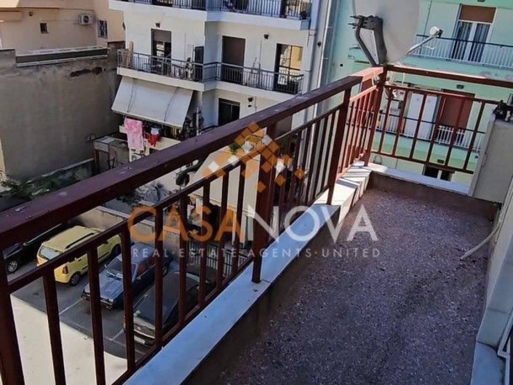 Βεράντα Γωνιακή