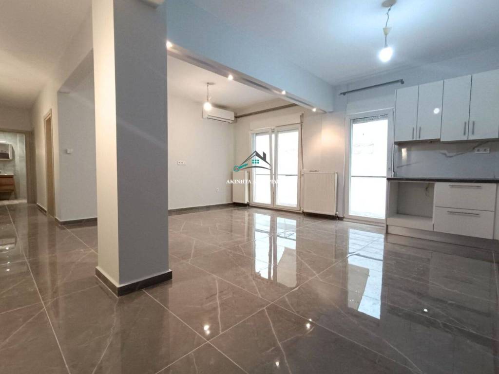 Σαλοκουζίνα